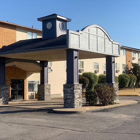 Brentwood Inn Clinton Exterior foto